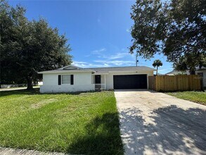 1718 Palmer Ln in Rockledge, FL - Foto de edificio - Building Photo