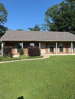 2214 Cherry Creek Cir in Bryant, AR - Building Photo