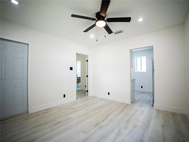 412 Columbus Pky, Unit 2-2 in Hollywood, FL - Building Photo - Building Photo