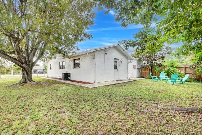 101 SW 10th Ave, Unit MLK House in Boynton Beach, FL - Building Photo - Building Photo