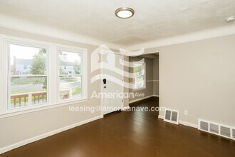 6000 Cadieux Rd in Detroit, MI - Building Photo - Building Photo