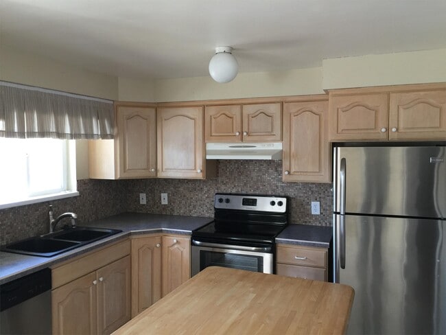 3992 S 4860 W in Salt Lake City, UT - Building Photo - Building Photo