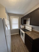 8303 Braddock Dr in St. Louis, MO - Building Photo - Building Photo