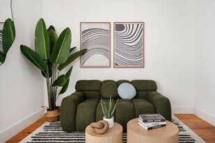 444 W 48th St in New York, NY - Building Photo