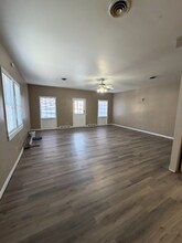 423 W Walnut St in Kalamazoo, MI - Foto de edificio - Building Photo