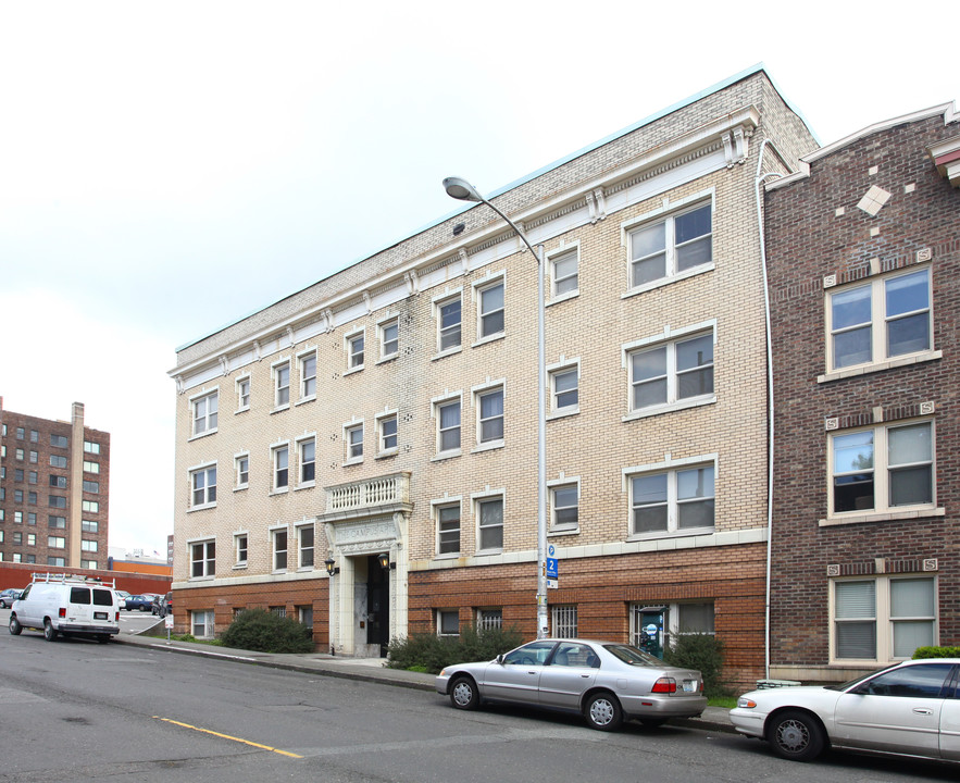 Campus Apartments in Seattle, WA - Foto de edificio