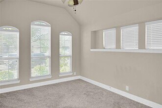 2121 Victoria Ln in Princeton, TX - Foto de edificio - Building Photo