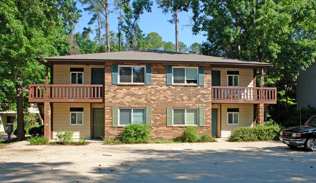 3200 Ginger Dr in Tallahassee, FL - Foto de edificio - Building Photo