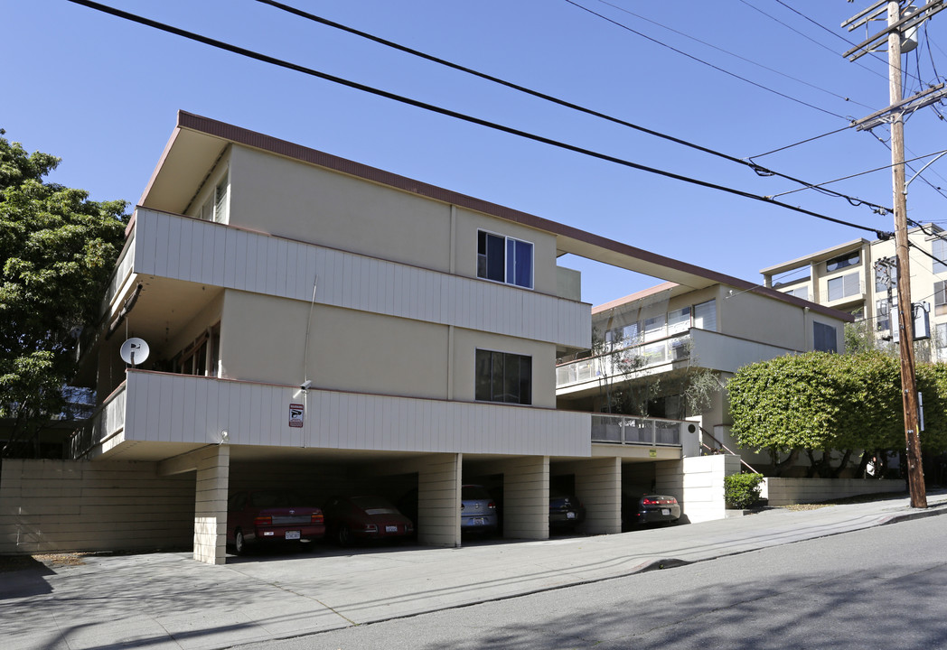 765 Kingston Ave in Oakland, CA - Foto de edificio