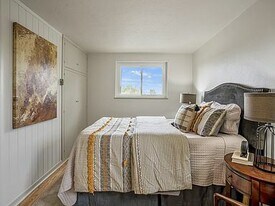 4341 Trinity Dr in Los Alamos, NM - Building Photo