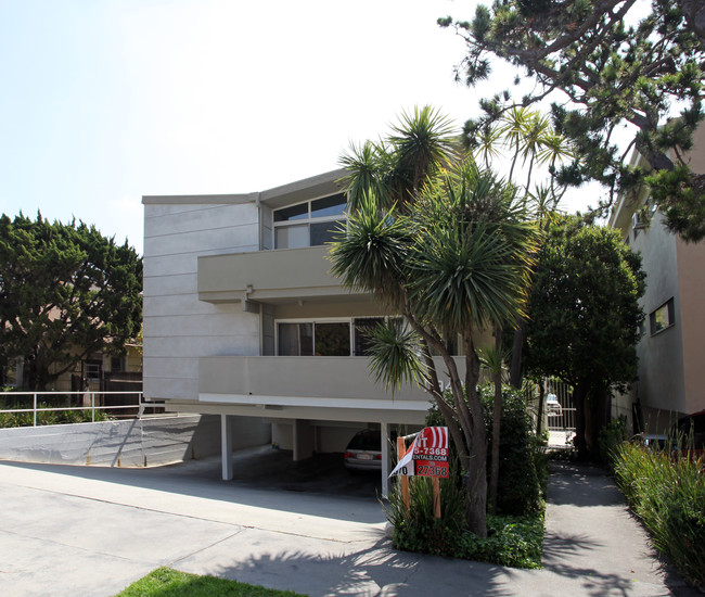 11948 Gorham Ave in Los Angeles, CA - Foto de edificio - Building Photo