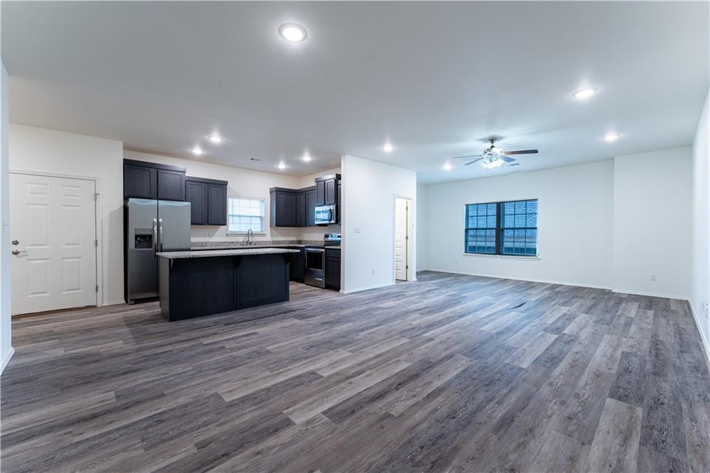 4211 W Santa Fe St in Fayetteville, AR - Building Photo