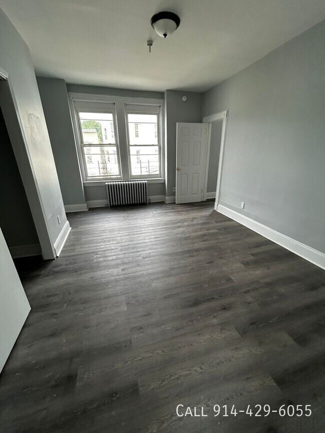 90 Linden St in Yonkers, NY - Building Photo - Building Photo