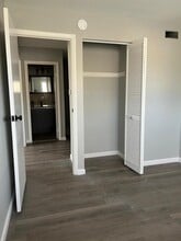 5546 Carmel Dr in Hanover Park, IL - Building Photo - Building Photo