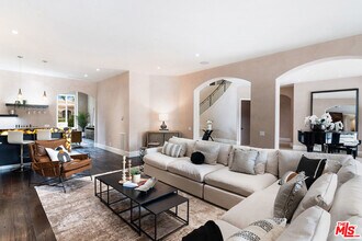25522 Colette Way in Calabasas, CA - Building Photo - Building Photo