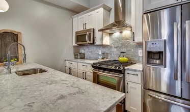 730 Girard St NW, Unit 1 in Washington, DC - Building Photo - Building Photo