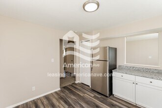 12006 Erwin Ave in Cleveland, OH - Foto de edificio - Building Photo