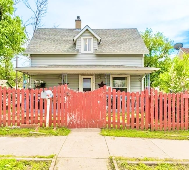 property at 111 W Fountain Blvd