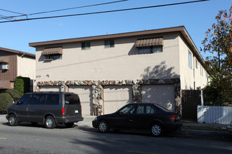 1020 Temple Ave in Long Beach, CA - Building Photo - Building Photo