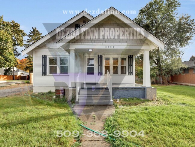 8008 E Liberty Ave in Spokane Valley, WA - Building Photo - Building Photo