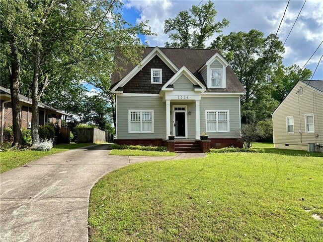 1594 Hardin Ave in College Park, GA - Building Photo - Building Photo