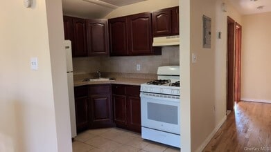 137-44 Thurston St in Queens, NY - Building Photo - Building Photo