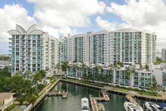 360 North Bay Village in North Bay Village, FL - Building Photo - Building Photo