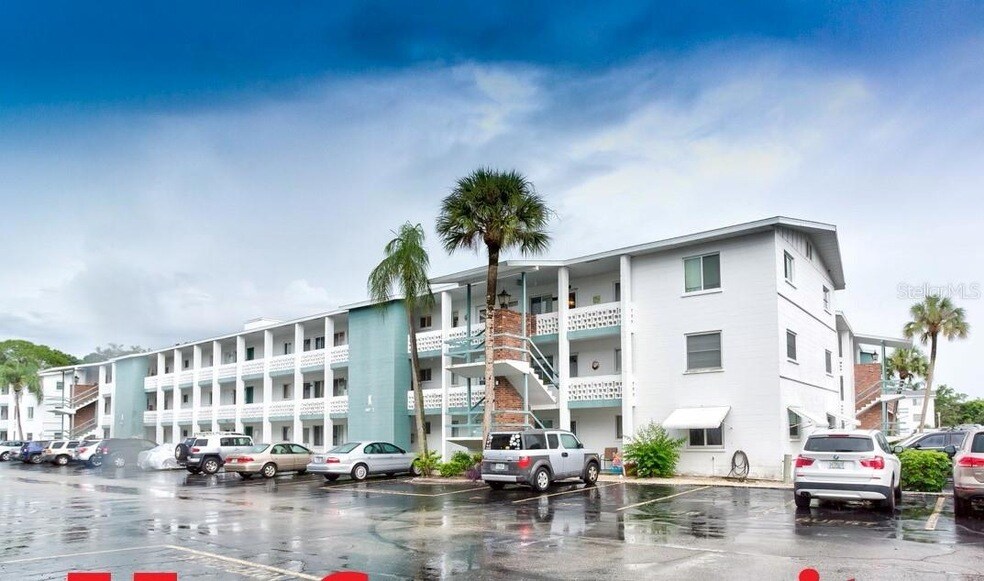 1836 Sunny Dr, Unit D34 in Bradenton, FL - Building Photo