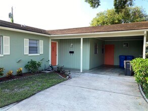 6009 Ambassador Dr in Tampa, FL - Building Photo - Building Photo