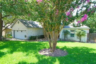 13335 Demeter in Universal City, TX - Building Photo - Building Photo