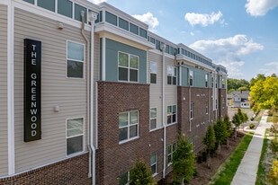 The Greenwood in Jackson, MI - Building Photo