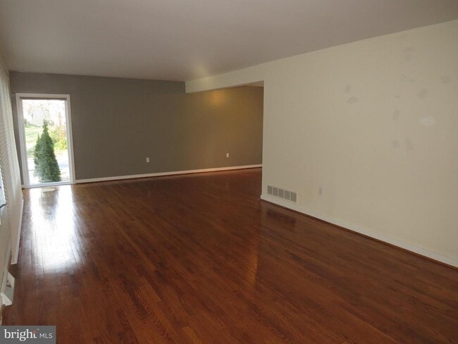 30 Kings Grant Rd in Hockessin, DE - Building Photo - Building Photo