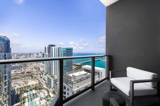 159 NE 6th St in Miami, FL - Building Photo - Building Photo