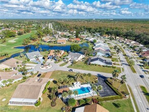 109 Tanglewood Ct in Naples, FL - Building Photo - Building Photo