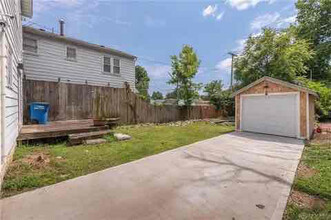 336 E Siebenthaler Ave in Dayton, OH - Building Photo - Building Photo