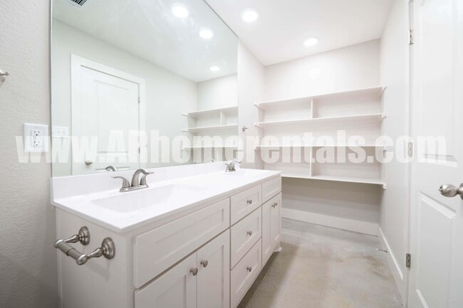 9 John Ross Dr in Greenbrier, AR - Building Photo - Building Photo
