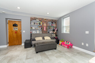 78 W Concord St, Unit 78 in Boston, MA - Building Photo - Building Photo