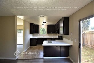 922 Cypress St in Manteca, CA - Building Photo - Building Photo