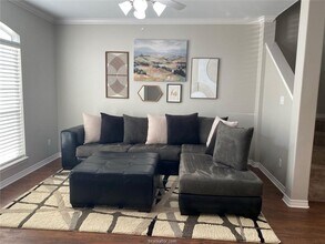 4 Bedroom Lakeridge - Available NOW! in College Station, TX - Foto de edificio - Building Photo