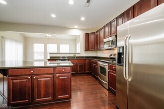 256 Legacy Blvd in Greenwood, IN - Foto de edificio - Building Photo