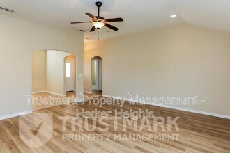 401 W Libra Dr in Killeen, TX - Building Photo - Building Photo