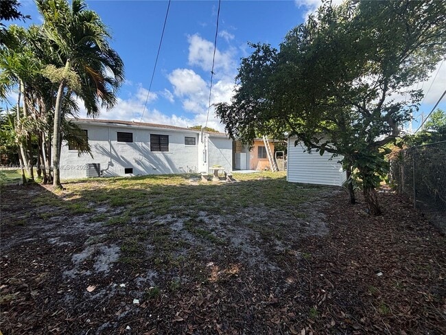 191 W 59th St in Hialeah, FL - Building Photo - Building Photo