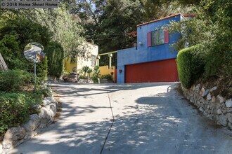 1601 Campbell St, Unit Guest House in Glendale, CA - Foto de edificio - Building Photo