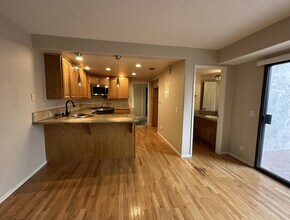 9731 El Paseo Dr in Rancho Cucamonga, CA - Foto de edificio - Building Photo