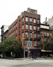 72 E 1st St in New York, NY - Building Photo - Building Photo