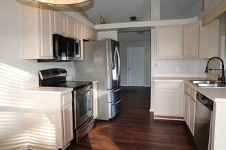 3175 Victoria Dr in Kissimmee, FL - Building Photo - Building Photo