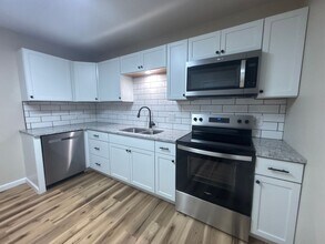 1649 N Patterson Ave in Springfield, MO - Building Photo - Building Photo