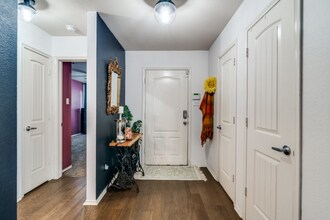 2050 Lake Trail Dr in Forney, TX - Building Photo - Building Photo