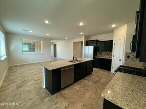 2809 Mike Price Dr in El Paso, TX - Building Photo - Building Photo