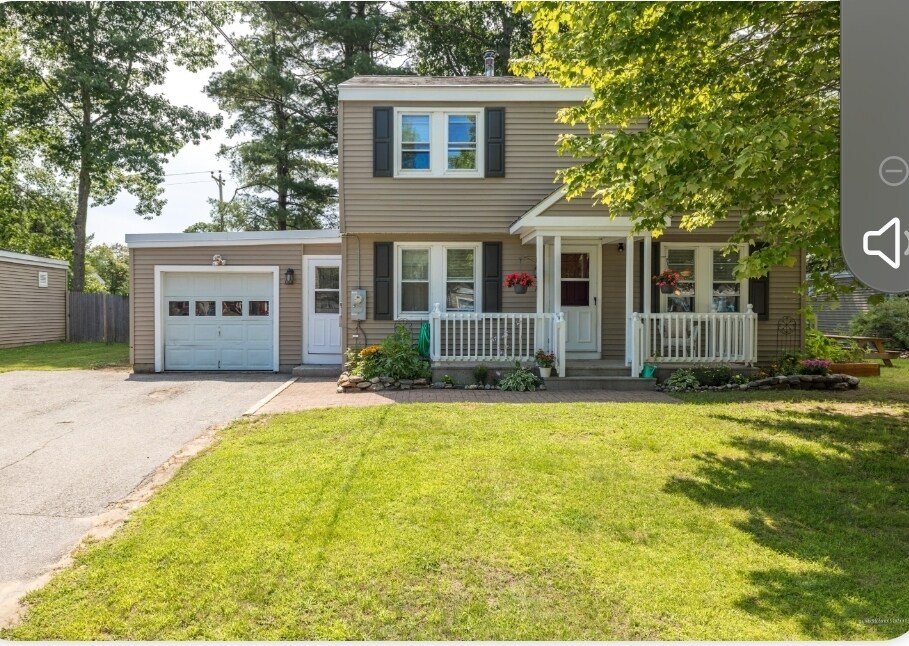 16 Shobe Ave in Brunswick, ME - Building Photo